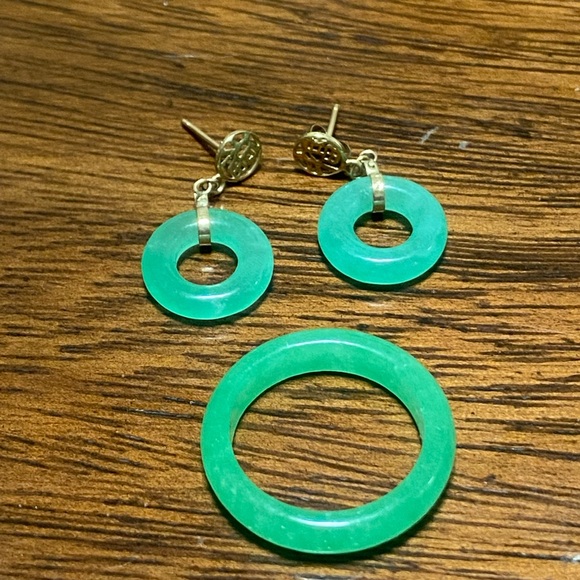 Jewelry - 14 KT Gold Jade (tested) Earrings and a Jade Ring, size 6 1/2.